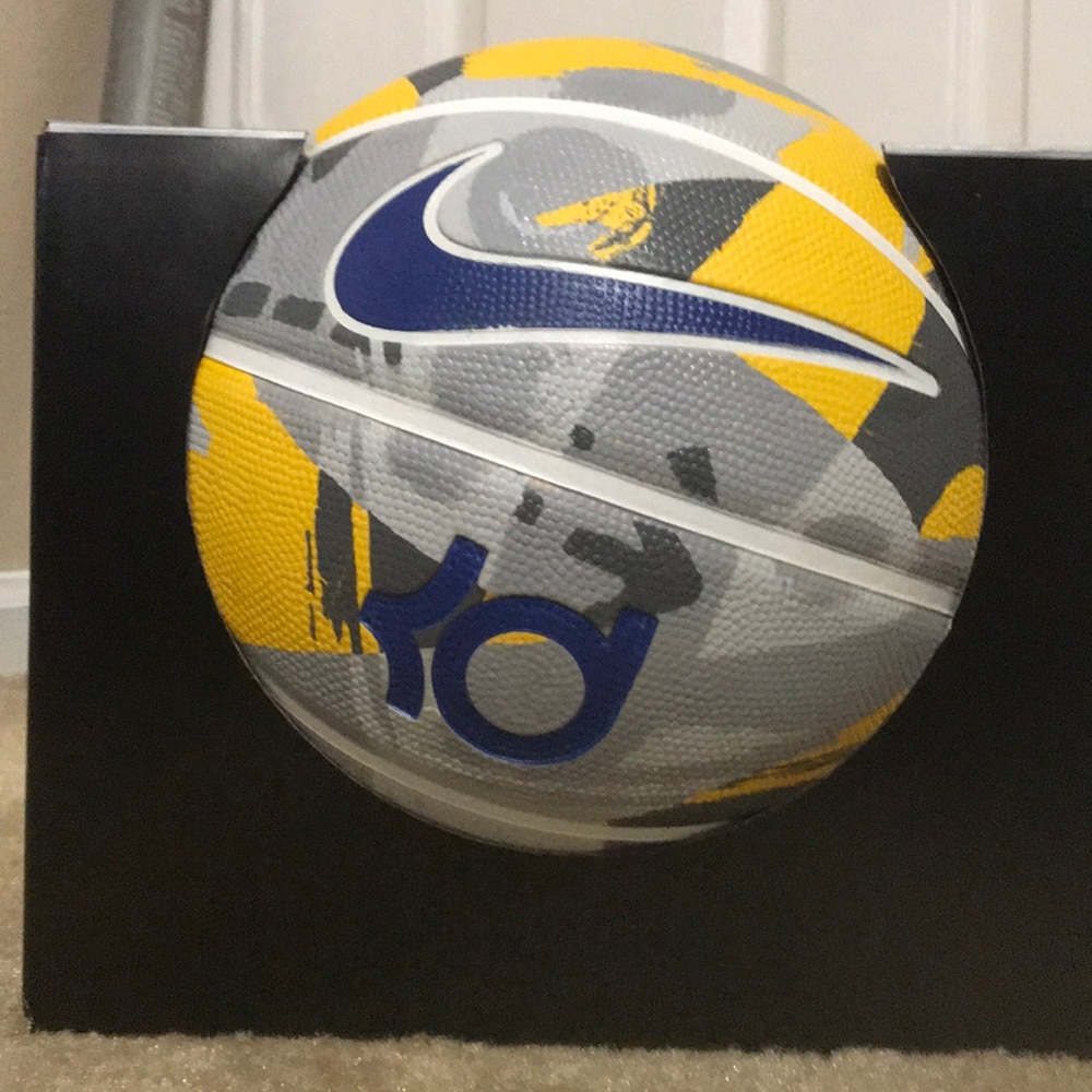 KD BASKETBALL